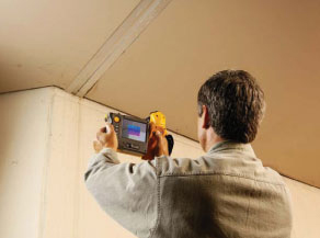 Fluke Corporation  Выявление проблем в зданиях с помощью тепловидения